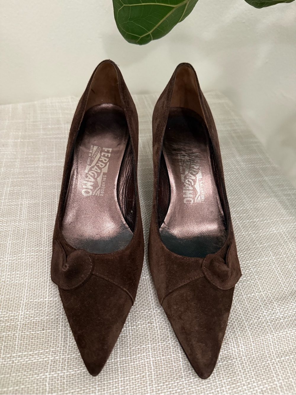 Salvatore Ferragamo Suede Leather Kitten Heel Y2K 90s - Picture 2 of 6
